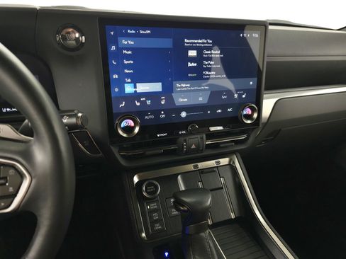 Used 2025 Lexus GX 550 AWD/4WD image 27