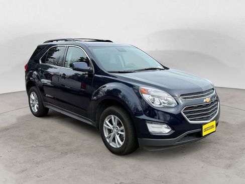 Used 2017 Chevrolet Equinox LT w/ Convenience Package image 7