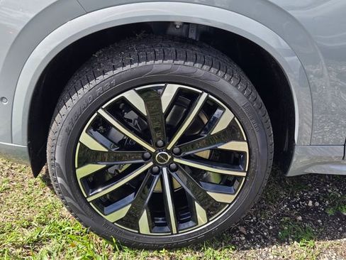 New 2026 Volvo XC90 B6 Ultra w/ Protection Package AWD/4WD image 12