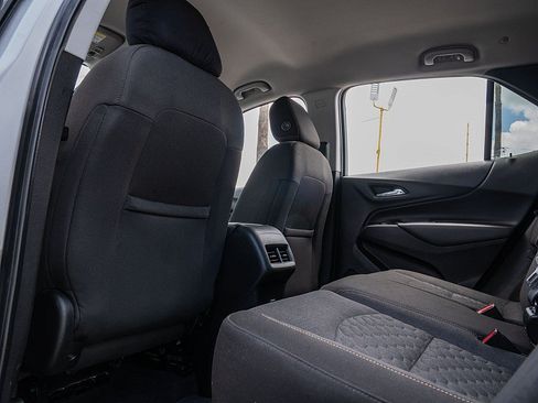 Used 2021 Chevrolet Equinox LT FWD image 18