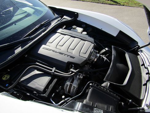 Used 2014 Chevrolet Corvette Stingray Convertible w/ 3LT Preferred Equipment Group image 21