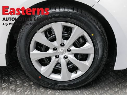 Used 2024 Toyota Corolla LE FWD image 29