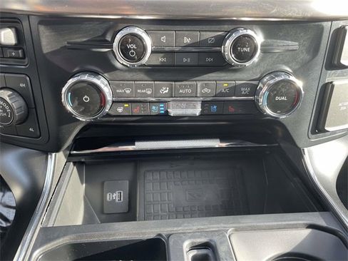 Used 2022 Ford F150 Raptor w/ Equipment Group 801A High image 22