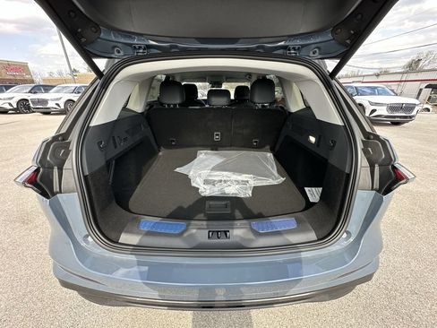 New 2026 Lincoln Nautilus Premier w/ Jet Appearance Package AWD/4WD image 23