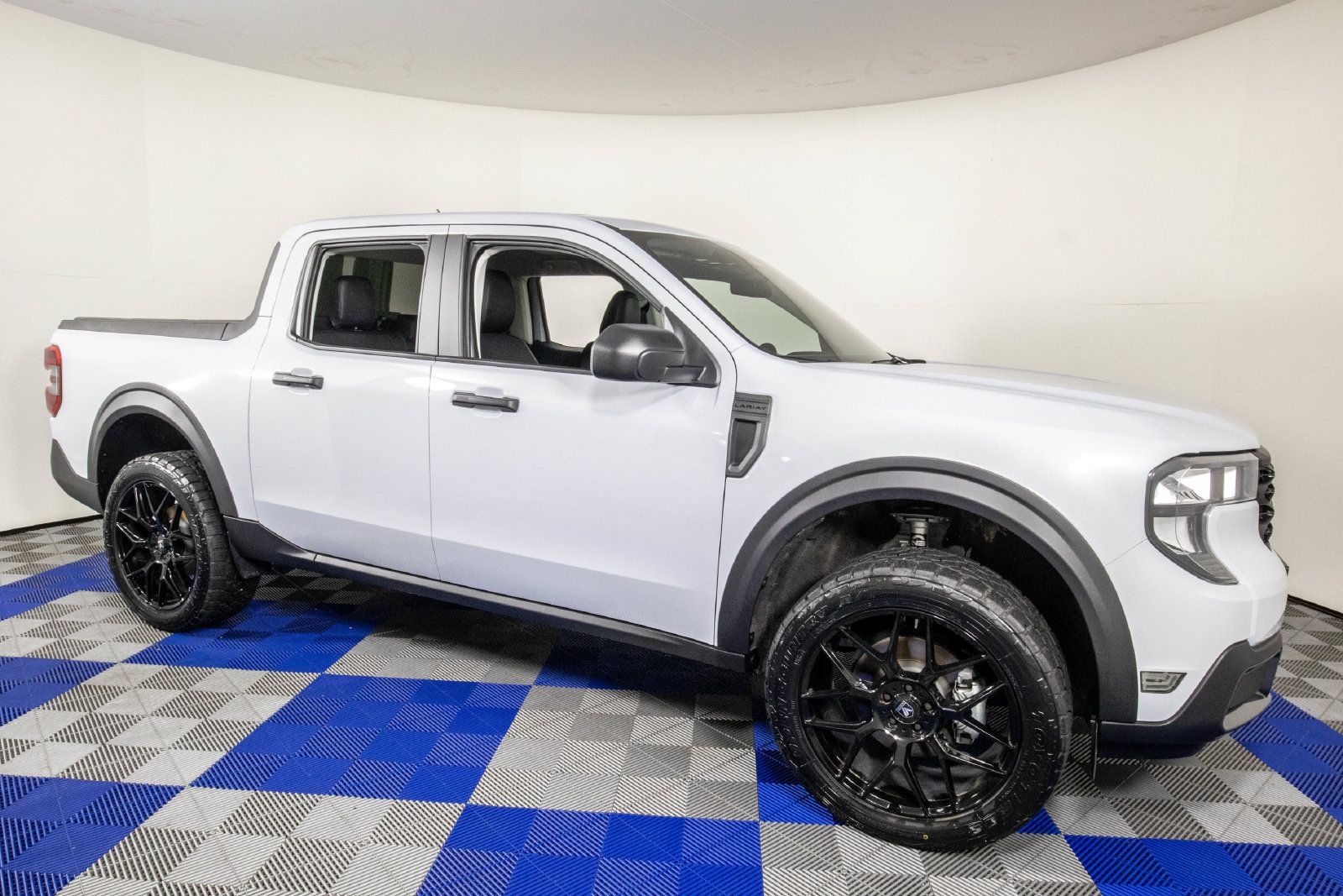 Used 2025 Ford Maverick XLT w/ Equipment Group 302A AWD/4WD image 1
