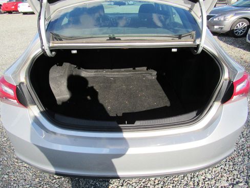 Used 2020 Chevrolet Malibu LT image 4