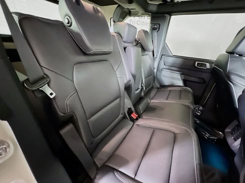 New 2025 Ford Bronco Big Bend w/ Black Diamond Package image 16