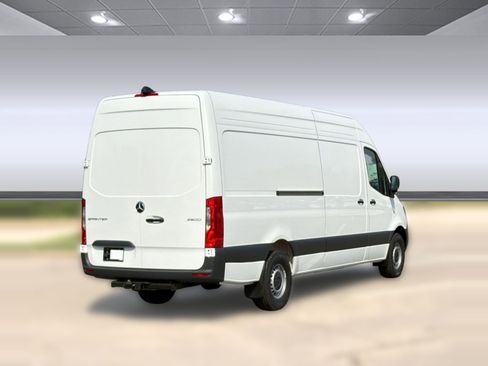 New 2026 Mercedes-Benz Sprinter 2500 image 8
