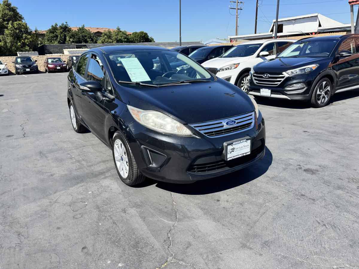 Used 2013 Ford Fiesta SE FWD image 9