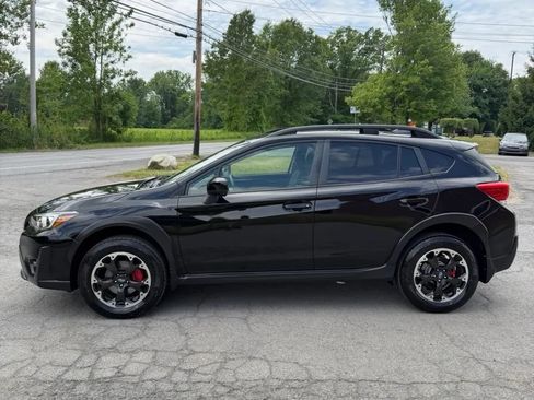 Used 2021 Subaru Crosstrek 2.0i Premium AWD/4WD image 3