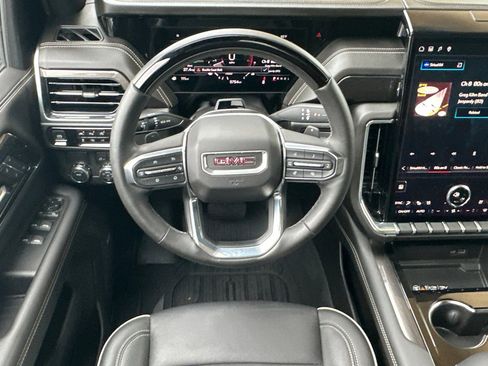 Certified 2025 GMC Yukon Elevation w/ Elevation Premium Package image 15