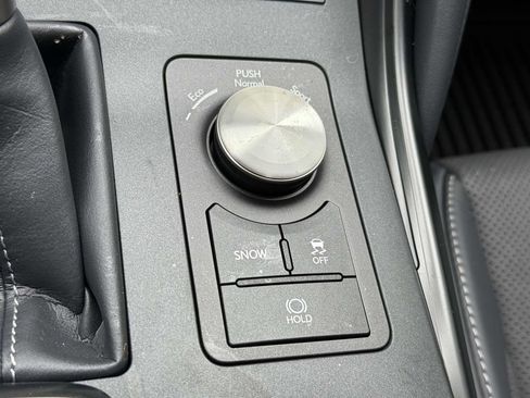 Used 2025 Lexus IS 350 F Sport image 25