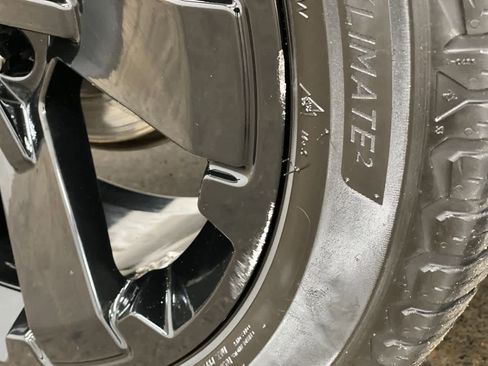 Used 2019 GMC Yukon Denali w/ Open Road Package image 30