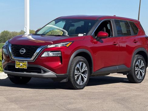 Used 2023 Nissan Rogue SV AWD/4WD image 8