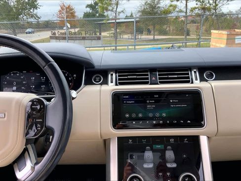 Used 2019 Land Rover Range Rover HSE image 6