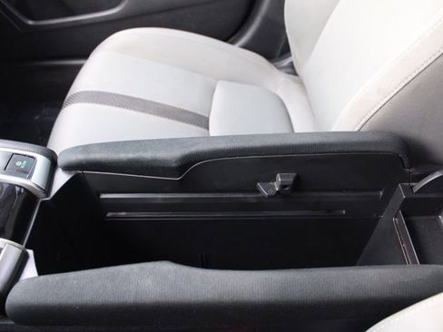 Used 2019 Honda Civic EX image 39