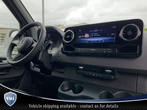 New 2025 Mercedes-Benz Sprinter 2500 image 2