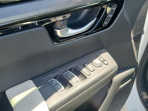 Certified 2025 Honda CR-V EX-L image 17