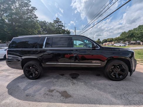 Used 2016 GMC Yukon XL Denali w/ Open Road Package AWD/4WD image 5