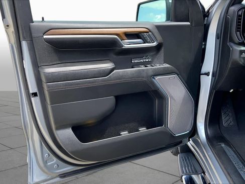 Used 2023 Chevrolet Silverado 1500 High Country w/ High Country Premium Package AWD/4WD image 22