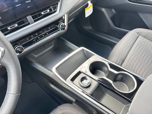 New 2026 Chevrolet Equinox LT image 13