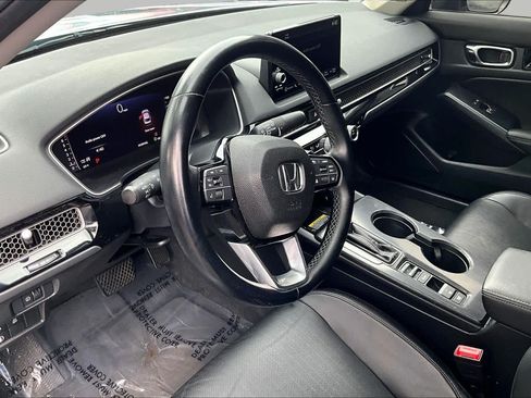 Used 2022 Honda Civic Touring image 18