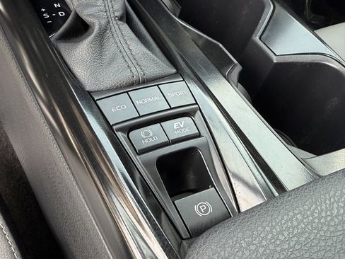 Certified 2025 Toyota Camry SE image 26