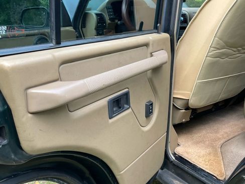 Used 1999 Land Rover Discovery SD image 19