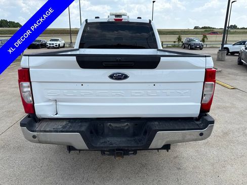 Used 2022 Ford F250 XL w/ Power Equipment Group AWD/4WD image 9