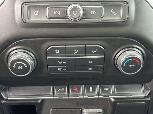 Used 2019 Chevrolet Silverado 1500 Custom w/ Custom Value Package image 20