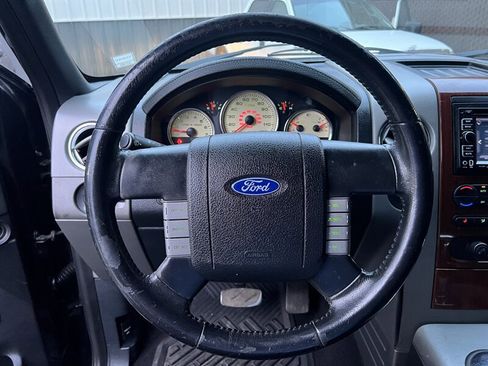 Used 2006 Ford F150 Lariat image 18