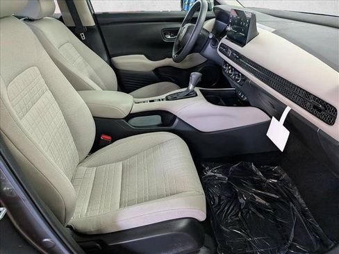 Certified 2026 Honda HR-V LX image 26
