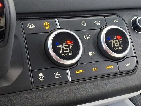 Used 2025 Land Rover Defender 110 S image 16