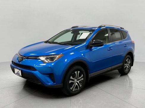 Used 2018 Toyota RAV4 LE w/ All Weather Liner Package AWD/4WD image 9