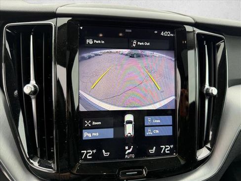 Used 2018 Volvo XC60 T5 Momentum w/ Convenience Package image 19