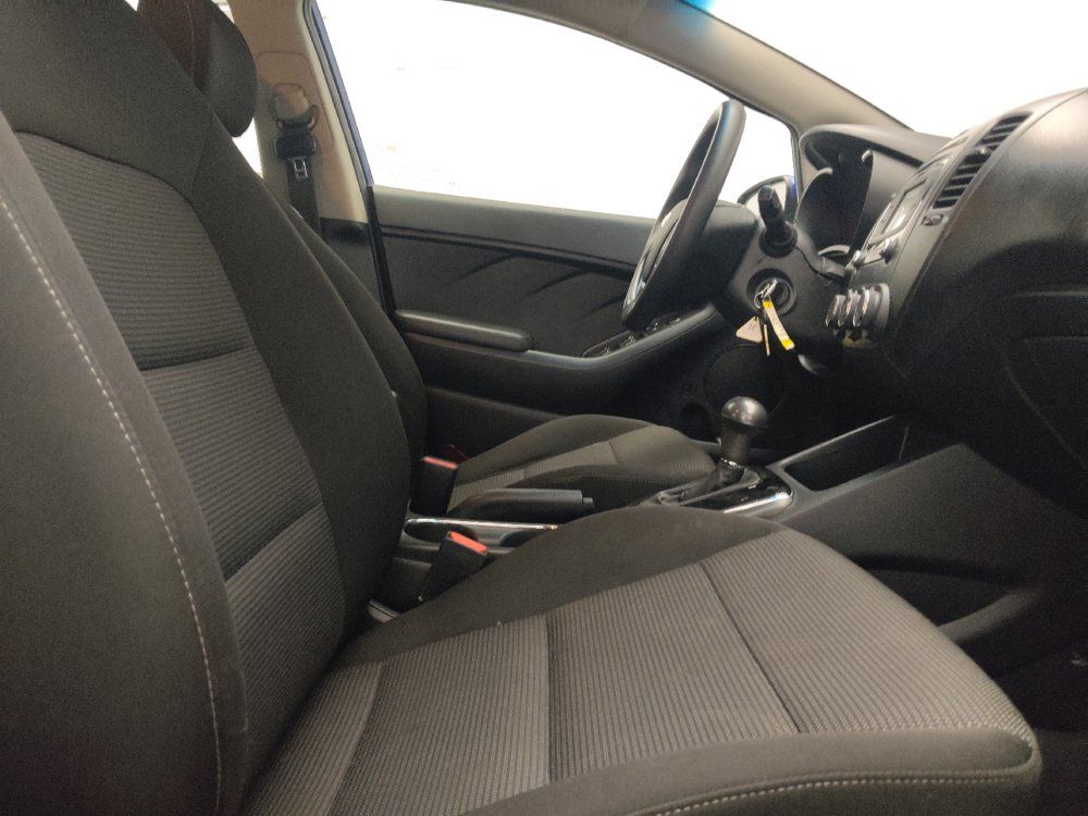 Used 2017 Kia Forte LX FWD image 21
