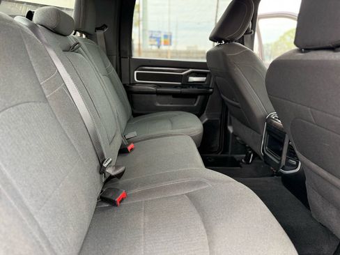 Used 2024 RAM 3500 Big Horn w/ Sport Appearance Package image 18