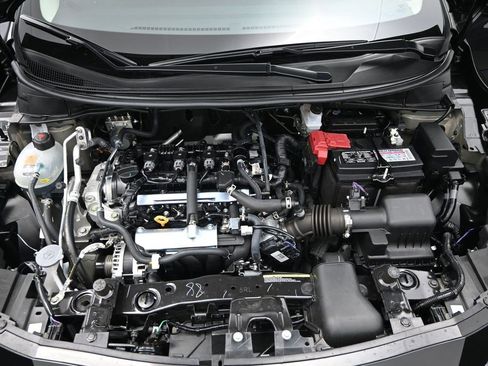 Used 2025 Nissan Versa S w/ Trunk Package image 22