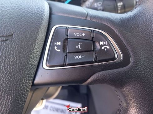 Used 2019 Ford Escape Titanium image 25