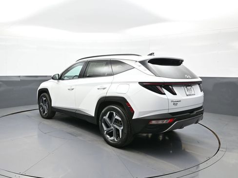 Certified 2022 Hyundai Tucson Limited w/ Cargo Package AWD/4WD image 8