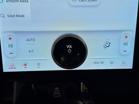 Used 2025 Ford Mustang Mach-E Select w/ Comfort Package Lite image 38