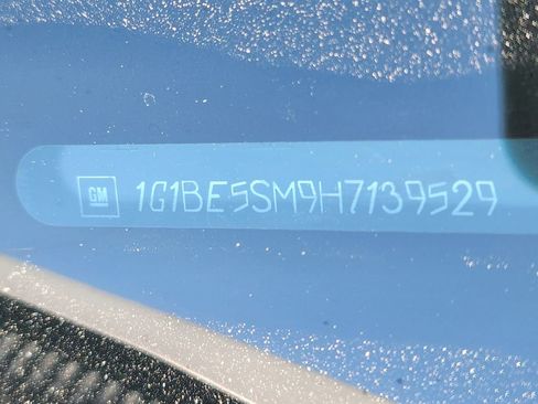 Used 2017 Chevrolet Cruze LT image 28