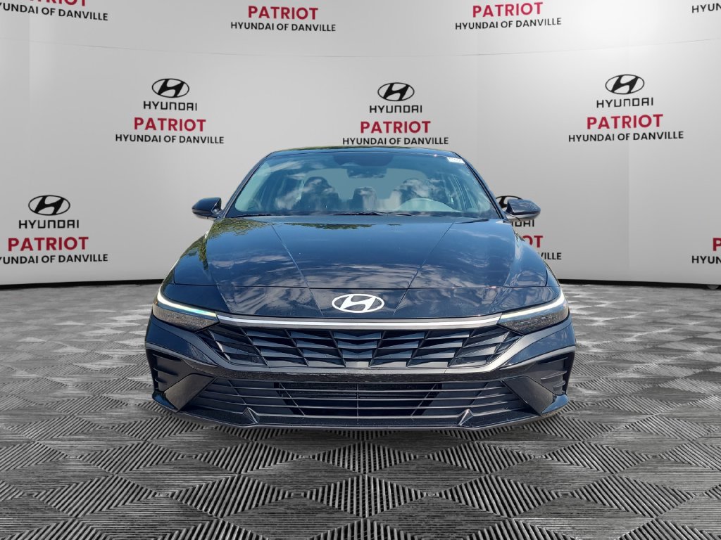 Used 2024 Hyundai Elantra SEL FWD image 8