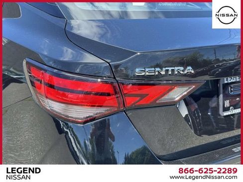 Used 2023 Nissan Sentra SV FWD image 11