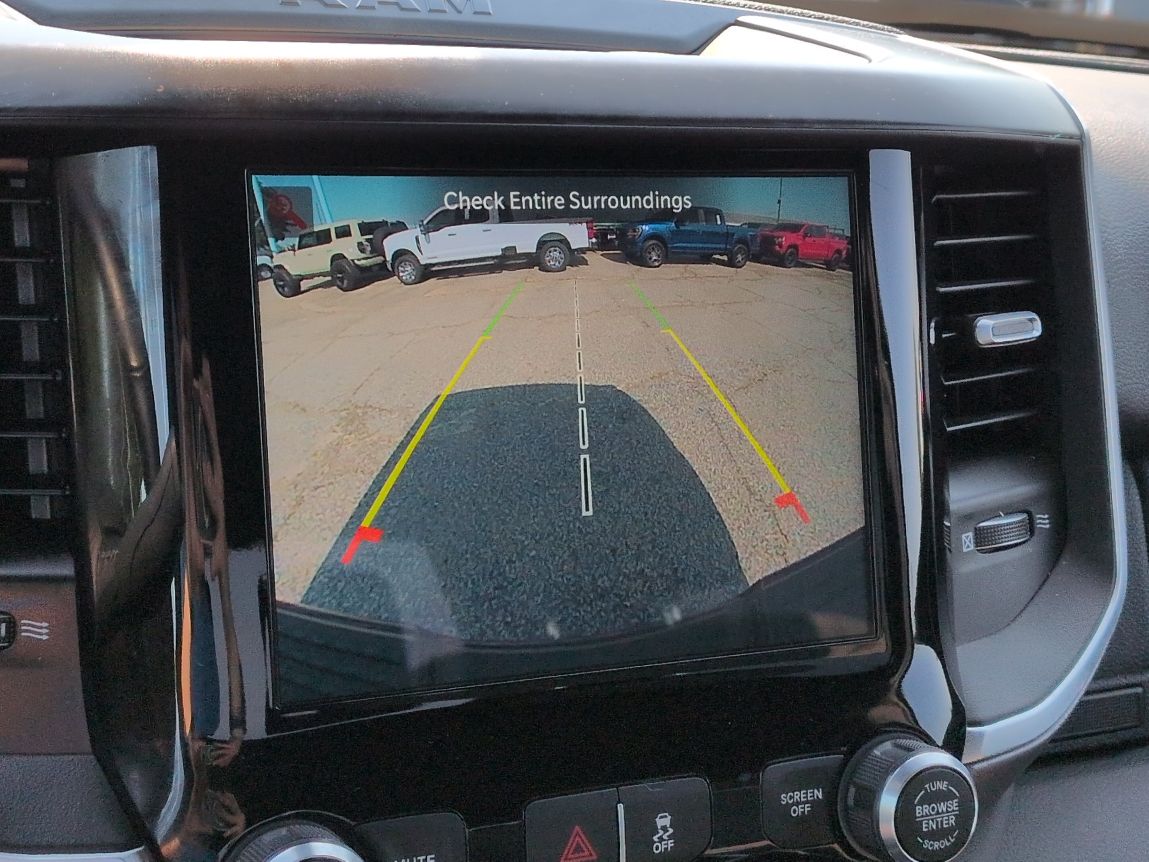 Certified 2024 RAM 2500 Big Horn w/ Night Edition AWD/4WD image 18