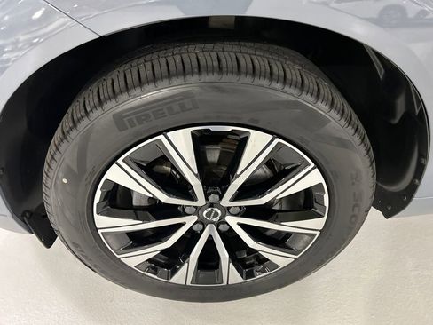 Certified 2024 Volvo XC60 B5 Core w/ Protection Package Premier AWD/4WD image 8