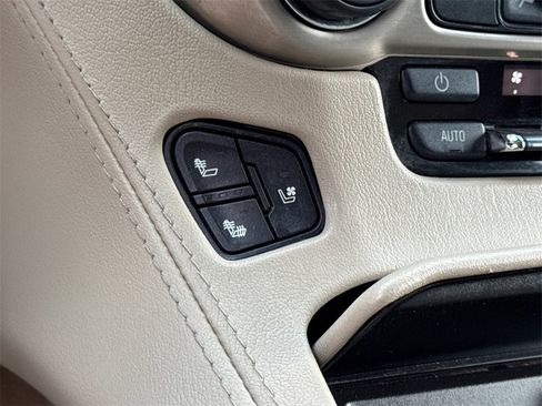 Used 2019 GMC Yukon Denali w/ Open Road Package image 34