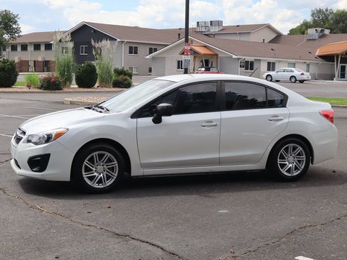 Used 2013 Subaru Impreza 2.0i AWD/4WD image 10