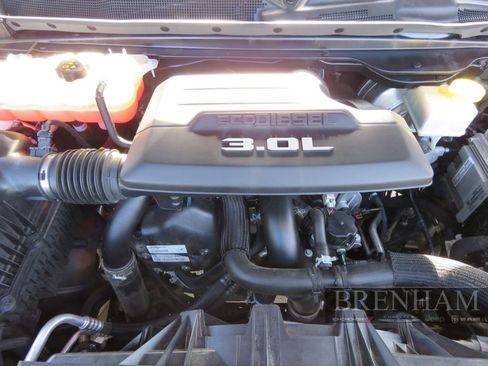 Used 2021 RAM 1500 Limited w/ Night Edition image 12