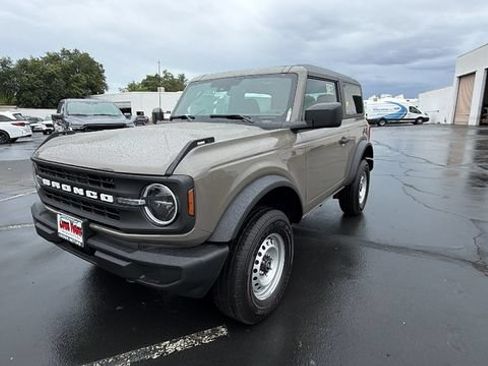 New 2026 Ford Bronco 2-Door AWD/4WD image 1